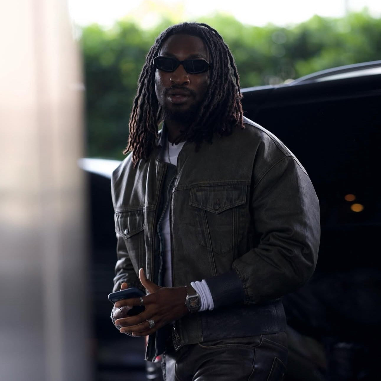 Odeal wearing the belgrave noir sunglasses to BET awards
